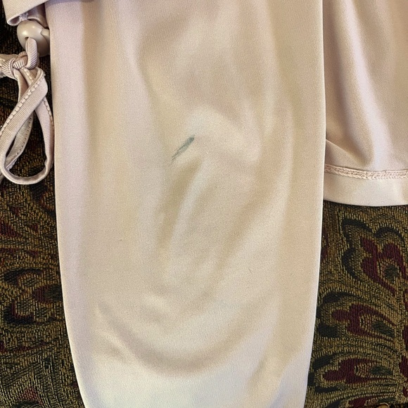 Snoga SMALL, with black mark on one leg as shown in photo - Picture 3 of 4